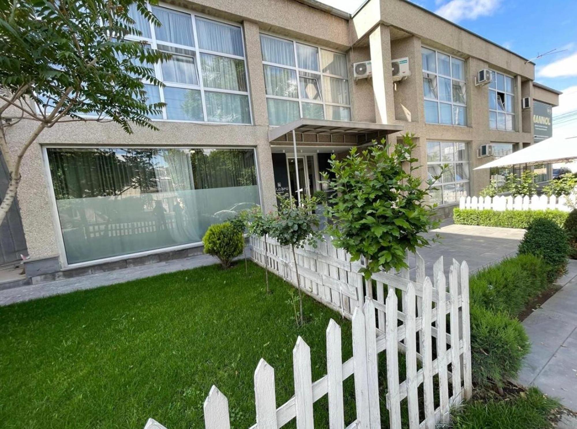 Benefice Hotel Erywań Zewnętrze zdjęcie